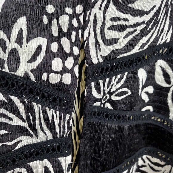 Chico's Size 1 Open Front Jacket Mixed Media Pattern - Picture 6 of 12